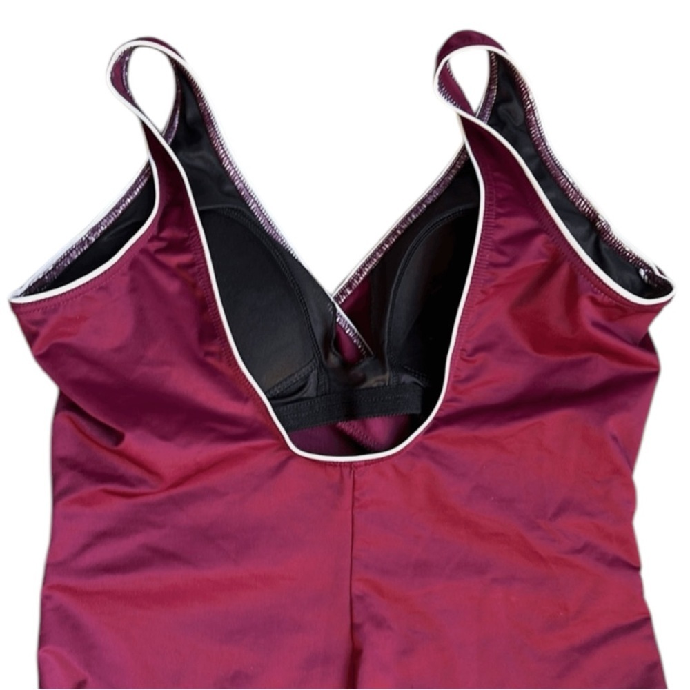 MIRACLESUIT Horizon Swimsuit in Magenta Purple Size XL — LAKE LIFE VIBES… - Picture 8 of 11